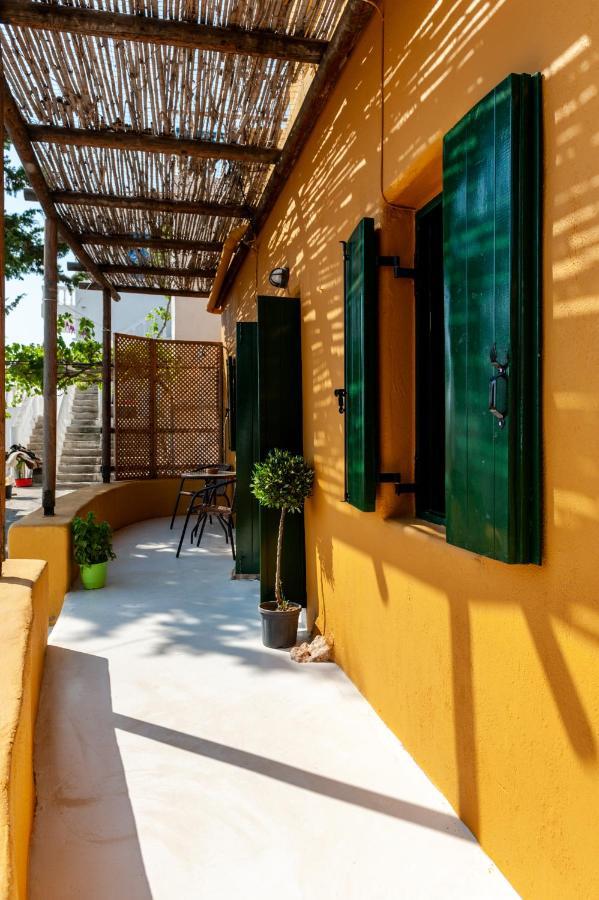 Atlantis Houses Chalki Town Bagian luar foto