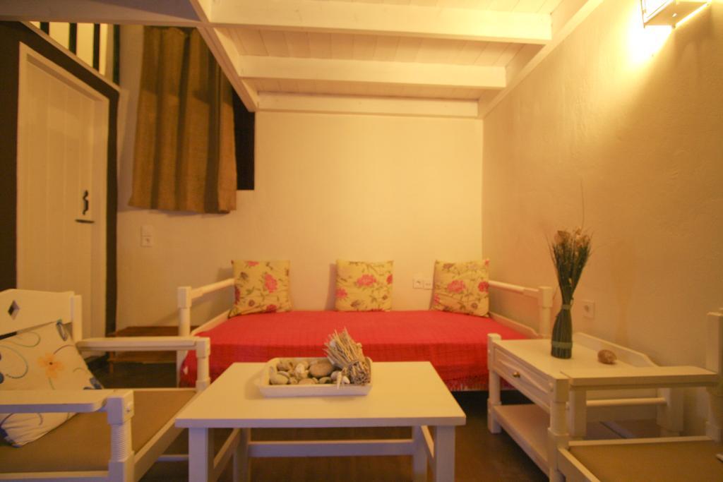 Atlantis Houses Chalki Town Bagian luar foto
