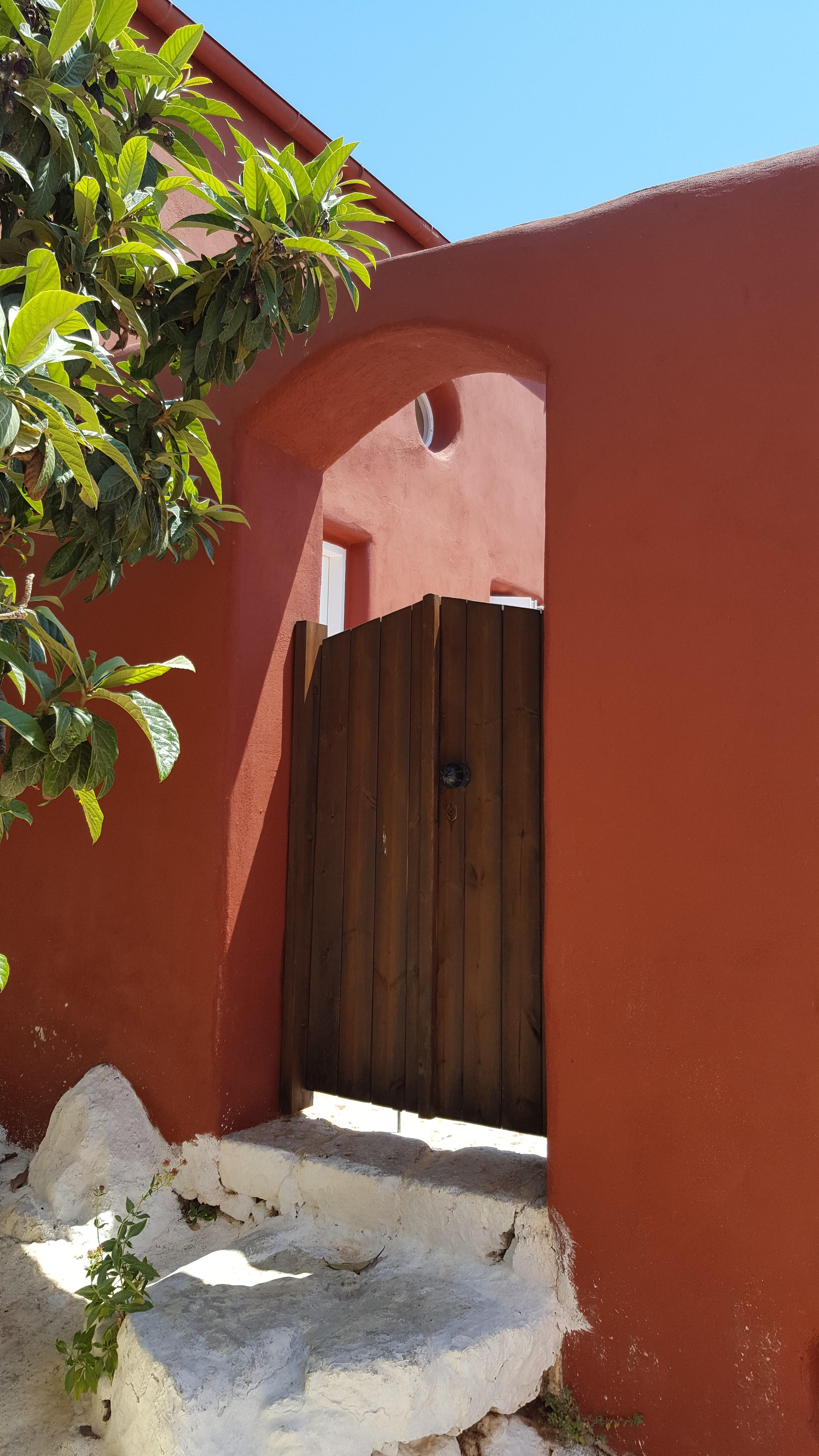 Atlantis Houses Chalki Town Bagian luar foto